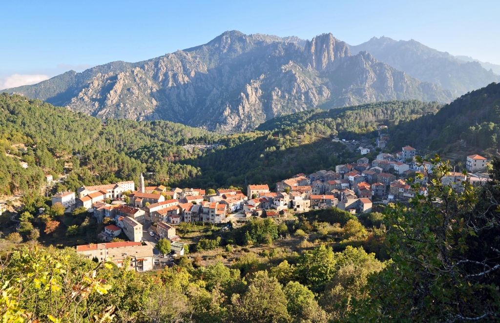 Ghisoni, a charming mountain village set in the heart of Corsica's mountains.