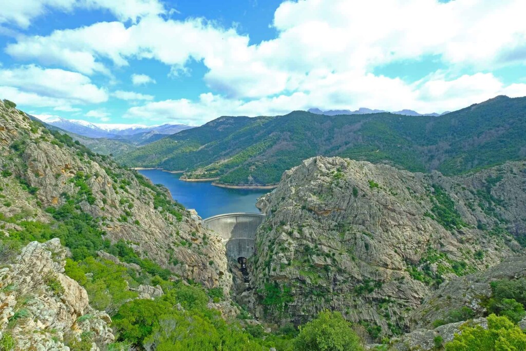 Col de Mercujo affords stunning views across the Prunelli Valley and the fjord-like lake Tolla.