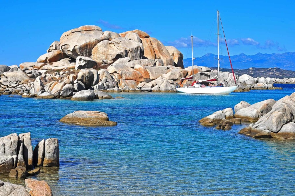 The Lavezzi Archipelago is famous for the outstanding beauty of its virgin landscapes.