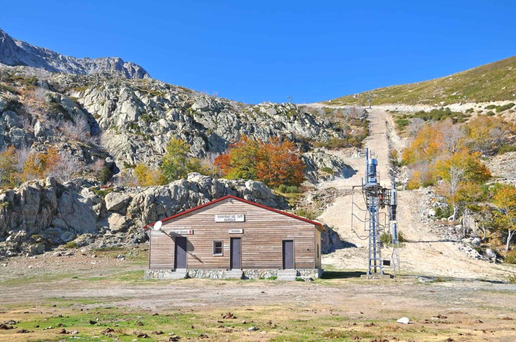 The Capanelle ski station near Ghisoni is a starting point for beautiful mountain hikes.