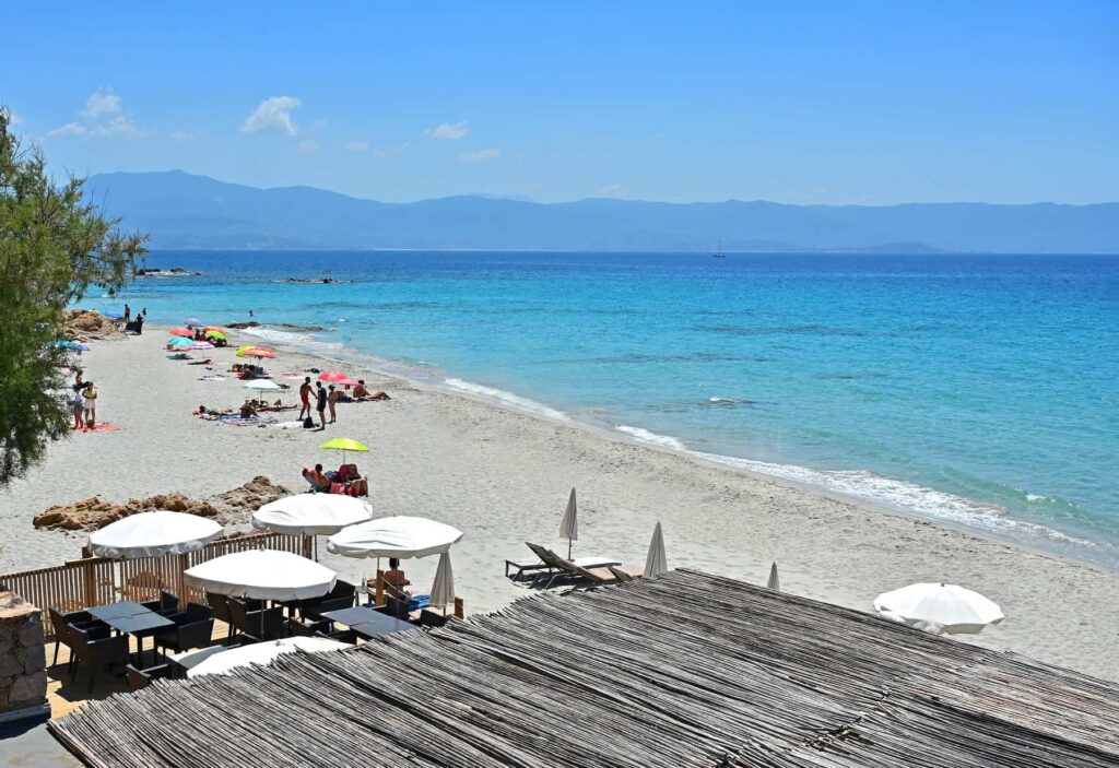 Plage de Barbicaja is easily accessible from Ajaccio by car or via the city bus.