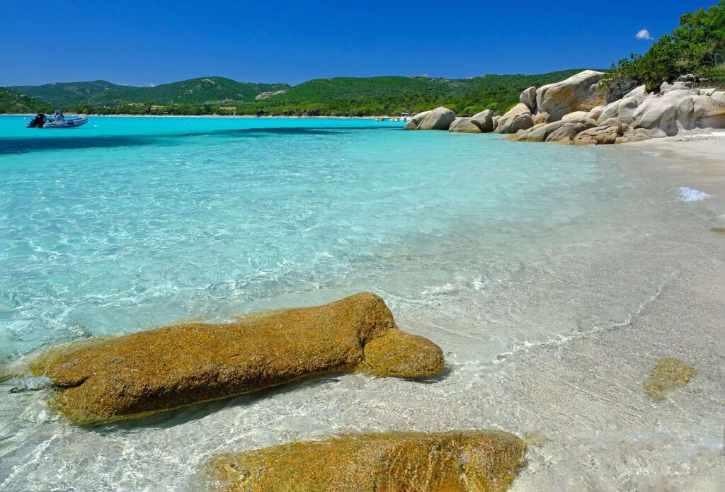 Plage de Santa Giulia is home to some of the most attractive beach hotels and residences in Corsica.