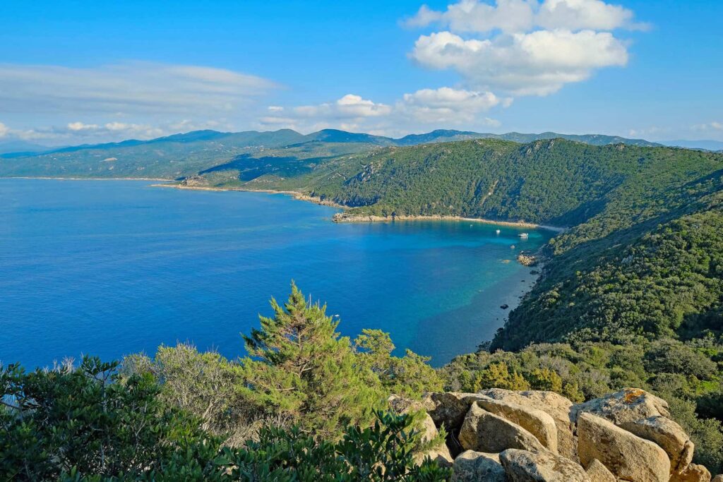 The wild westernmost end of Rive Sud can be explored on the Capo di Muro hiking trail.